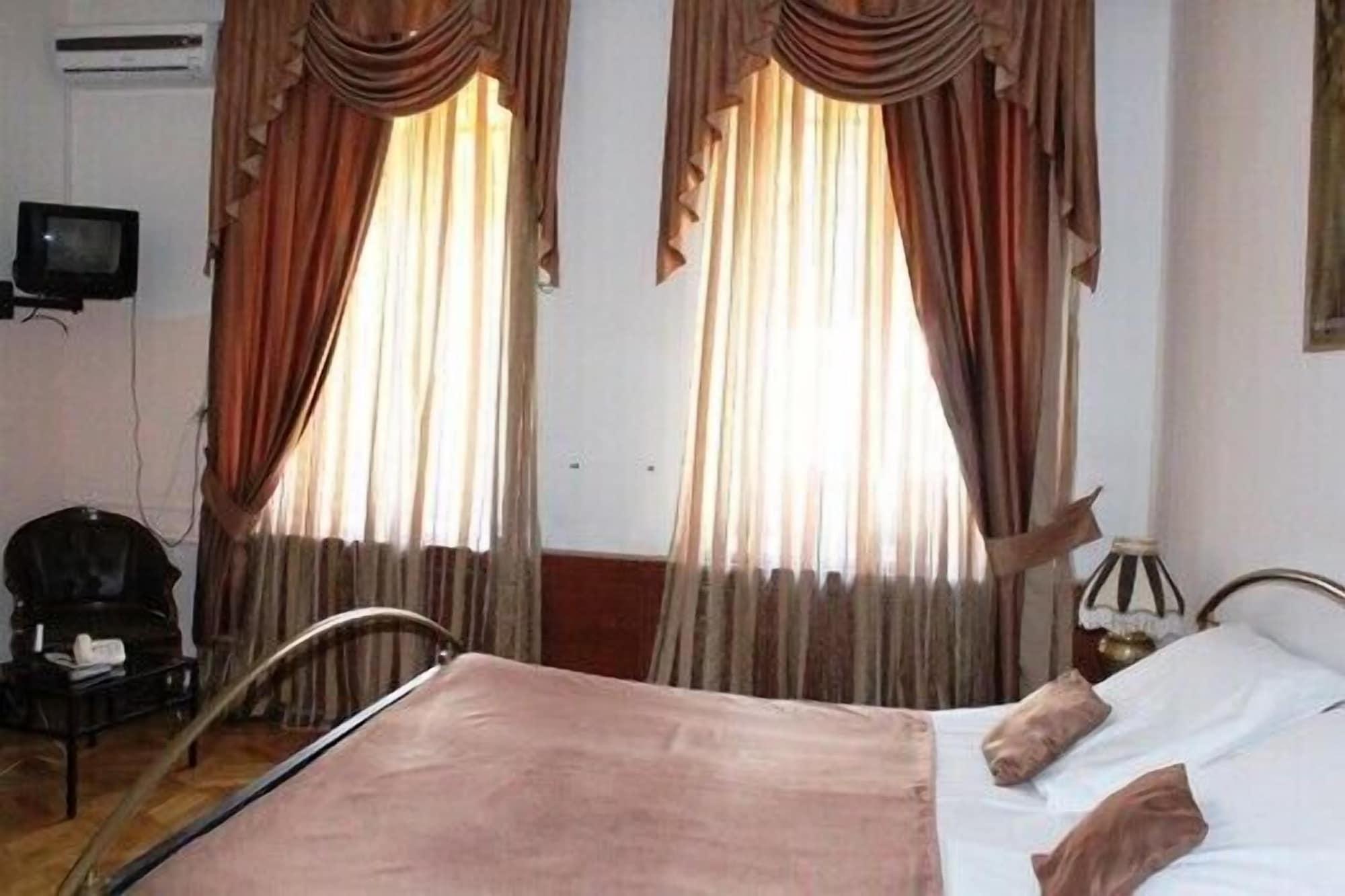 Classic Hotel Tbilisi Luaran gambar